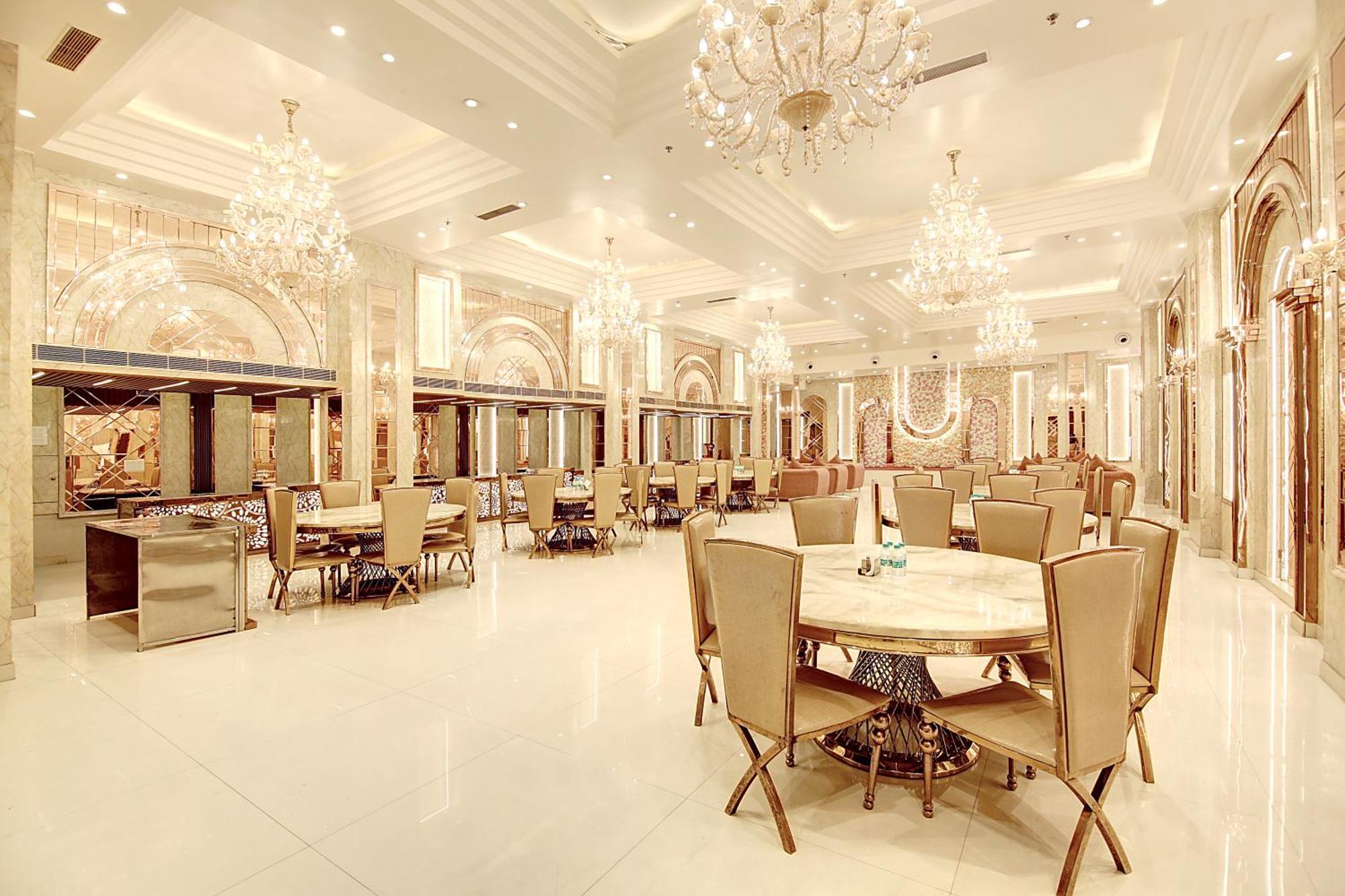 נוידה Marks Hotel & Banquet מראה חיצוני תמונה