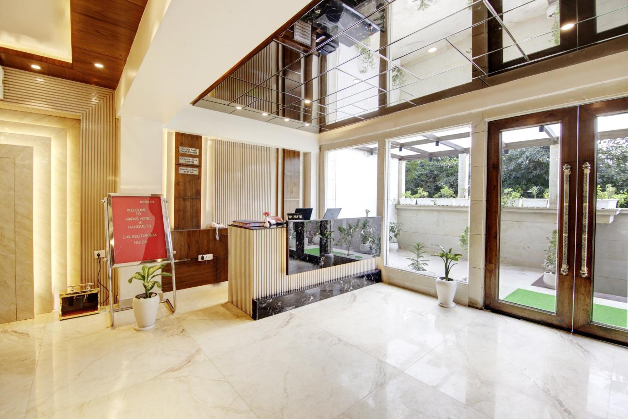 נוידה Marks Hotel & Banquet מראה חיצוני תמונה